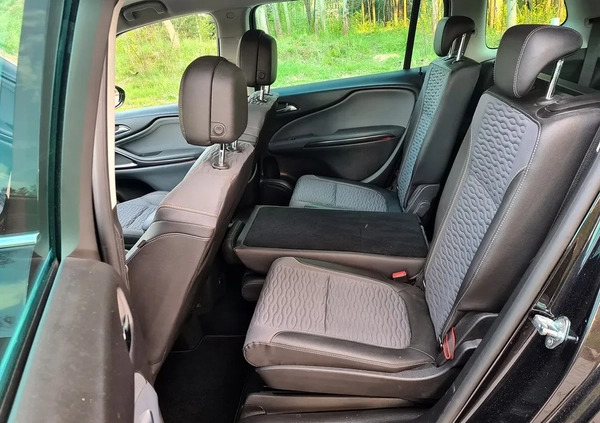 Opel Zafira cena 37500 przebieg: 273000, rok produkcji 2013 z Starachowice małe 137
